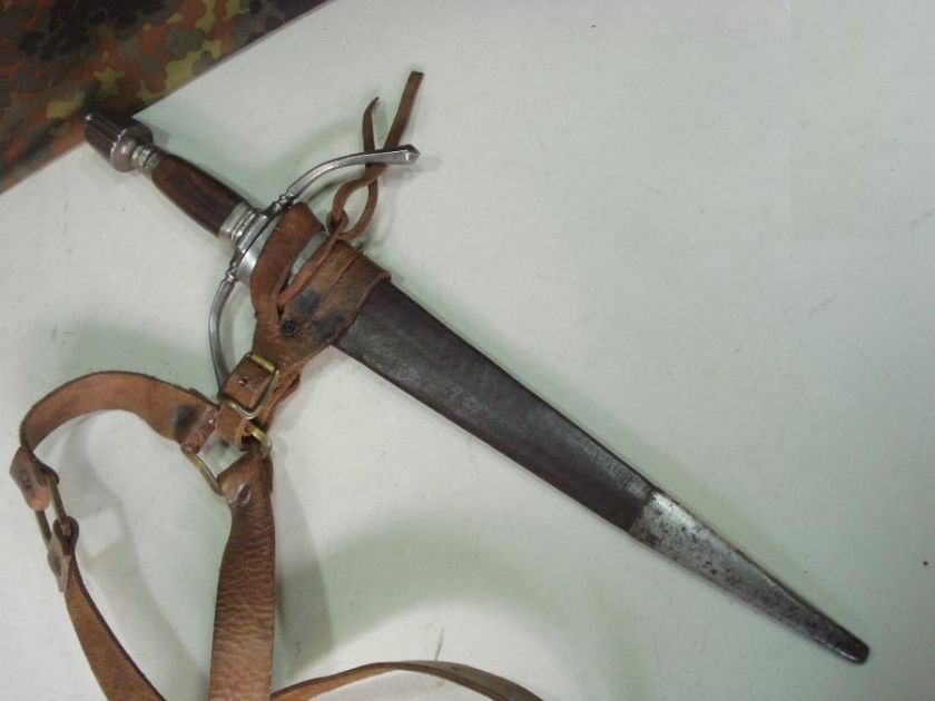 1600s ANTIQUE OFFICER DRESS DAGGER w/SHEATH   XTR.RARE  