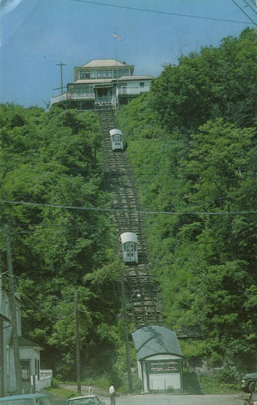 Dubuque, Iowa, Fourth Street Cable Elevator, Funicular  