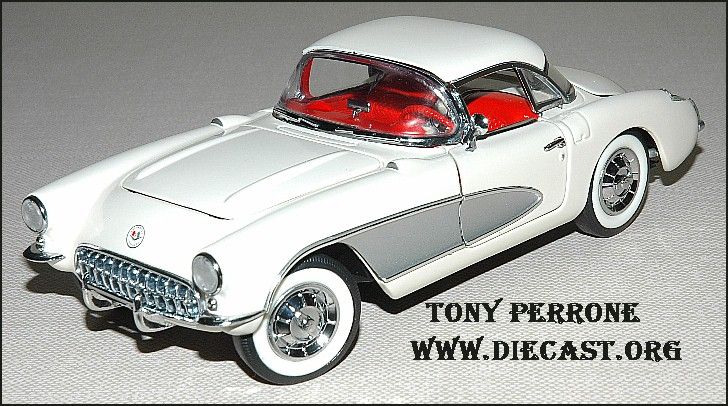   Mint 124 1956 Corvette Roadster  Nbr Ltd Ed of 2500 diecast car