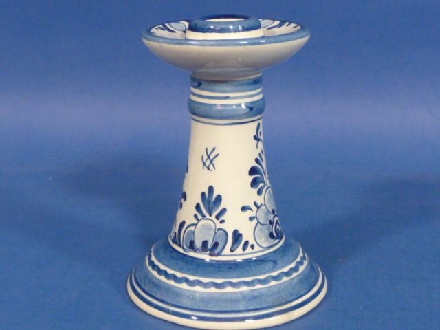 e455 HANDPAINTED 5 DELF BLUE CANDLE STICK  