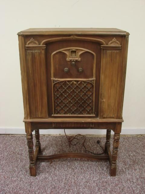 Radiola 80 Antique Wood Deco Console Tube Radio Repair  