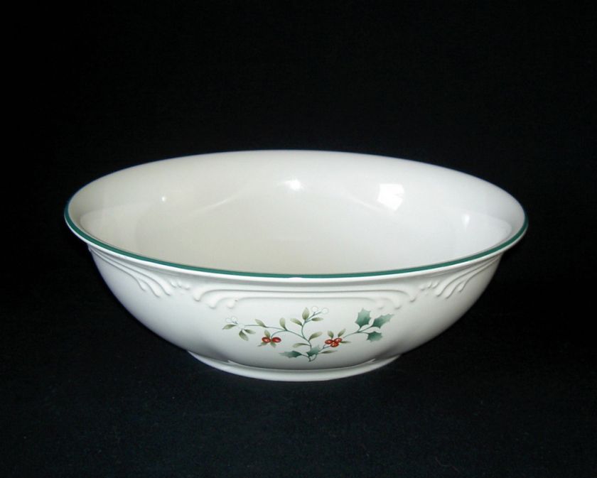 PFALTZGRAFF WINTERBERRY ROUND VEGETABLE SERVING BOWL 8 1/2  