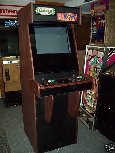 Super Stand Up Arcade Game Cabinet   MAME PC ready  