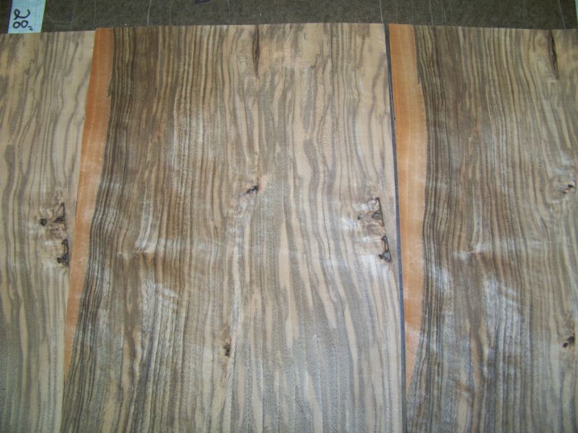 1252 French Walnut veneer 5.5 sqft  