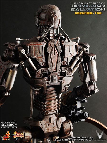 HOT TOYS TERMINATOR SALVATION T 600 ENDOSKELETON FIGURE NEW  