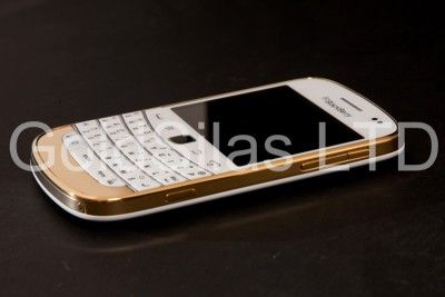 BlackBerry Bold 9900 White 24 ct Gold Plated (Unlocked) 0802975653485 