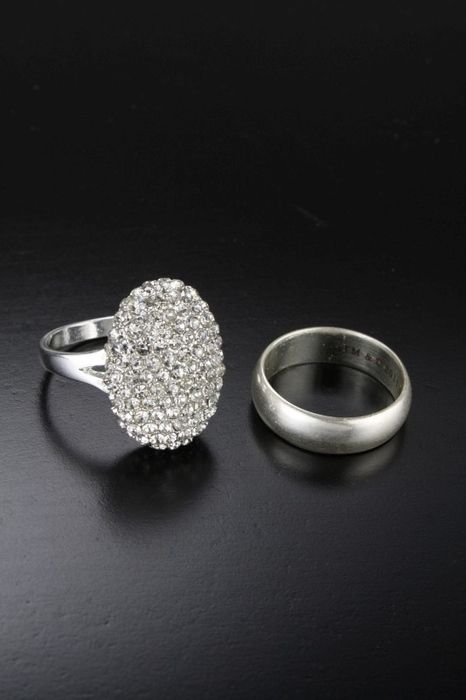 BREAKING DAWN Bellas Engagement Ring and Wedding Band Set Replica 