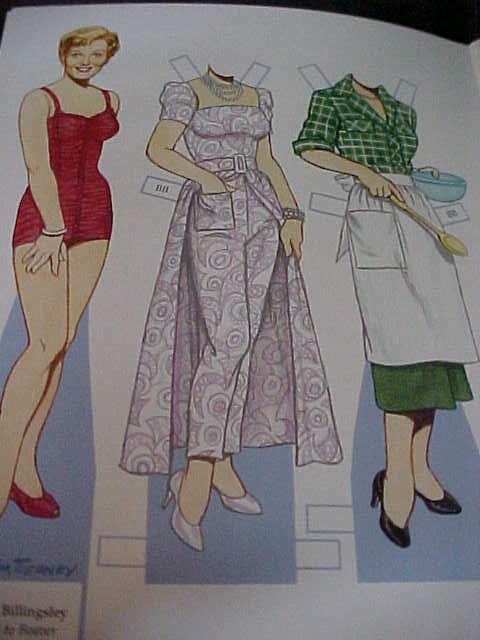 New CLASSIC TV MOMS PAPER DOLL BOOK  