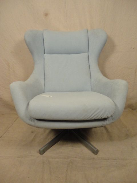   Modern Upholstered Wing Back Swivel Lounge Chair (02506)n  