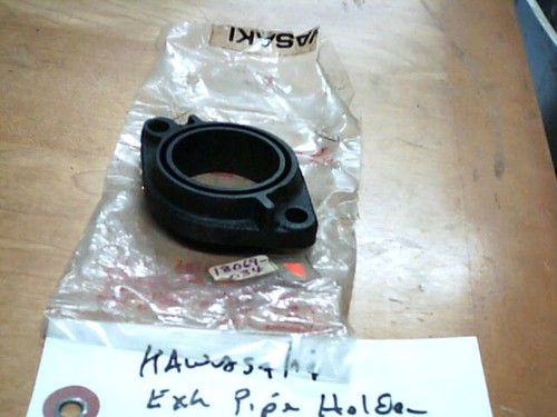 D3 KAWASAKI G5 G5A G5B G5C EXHAUST PIPE HOLDER 18069 034  