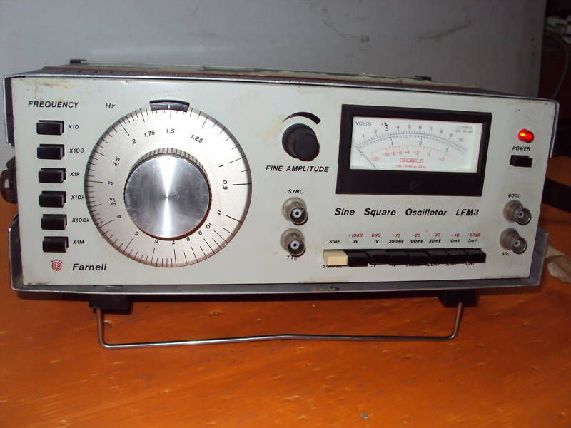 FARNELL FREQURNCY SINE SQUARE OSCILLATOR LFM3 50/60Hz  