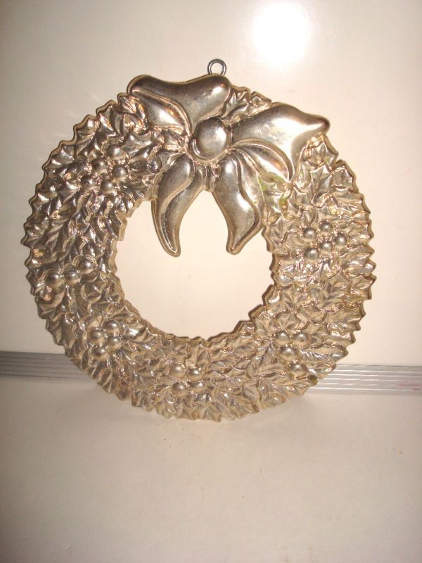 GORHAM SILVERPLATE YC 1710 WREATH TRIVET 1982~Italy  