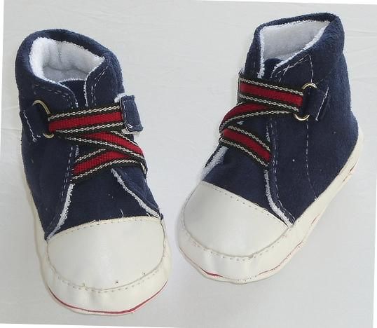   NEW BORN BOOTIES PLASTIC SOLES BABIES NEWBORN SLIPPERS SNEAKERS  