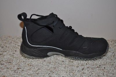 DEREK JETER GAME USED TURF SHOE CLEAT JETER GAME WORN JORDAN SHOE 