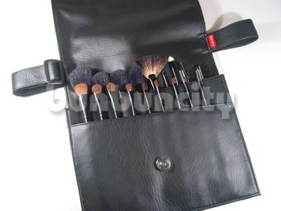 Excellent for makeup artists on movie and television sets that have 