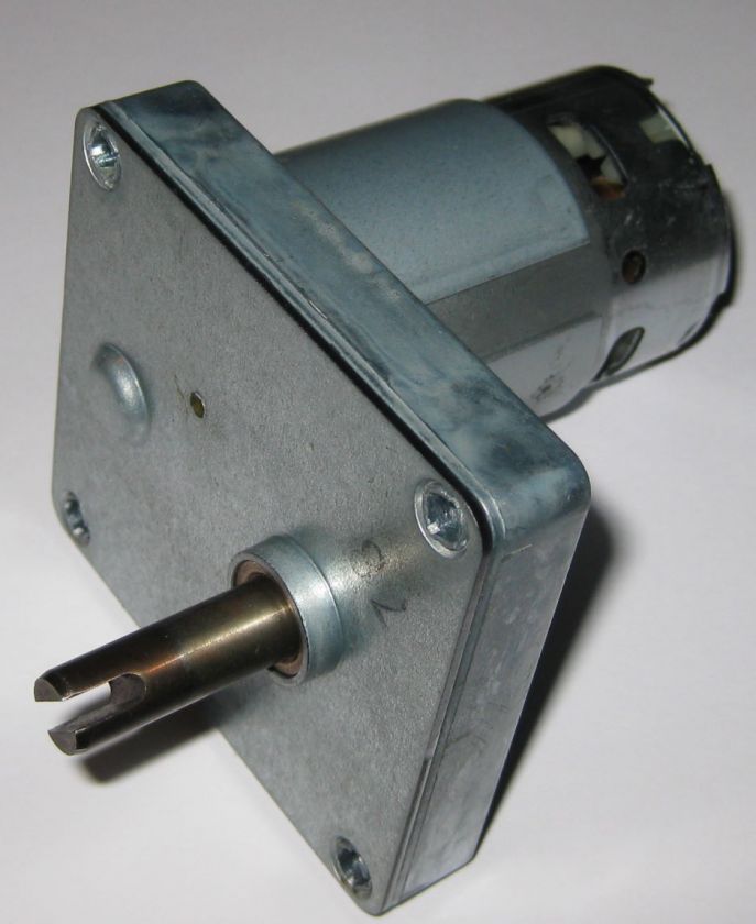 300 RPM Heavy Duty Gearhead Motor   24V V. High Torque  