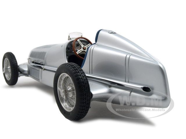 1934 MERCEDES W 25 SILVER 1/18 CMC  