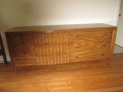 MID CENTURY MODERN JOHN WIDDICOMB CREDENZA ROBSJOHN GIBBINGS  