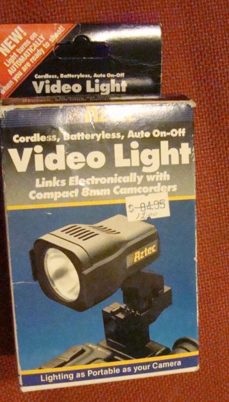 AZTEC 10 VIDEO LIGHT camcorder 8mm  