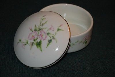 RUSS TRINKET BOX w/Lid   Pale Pink Floral   Beautiful  