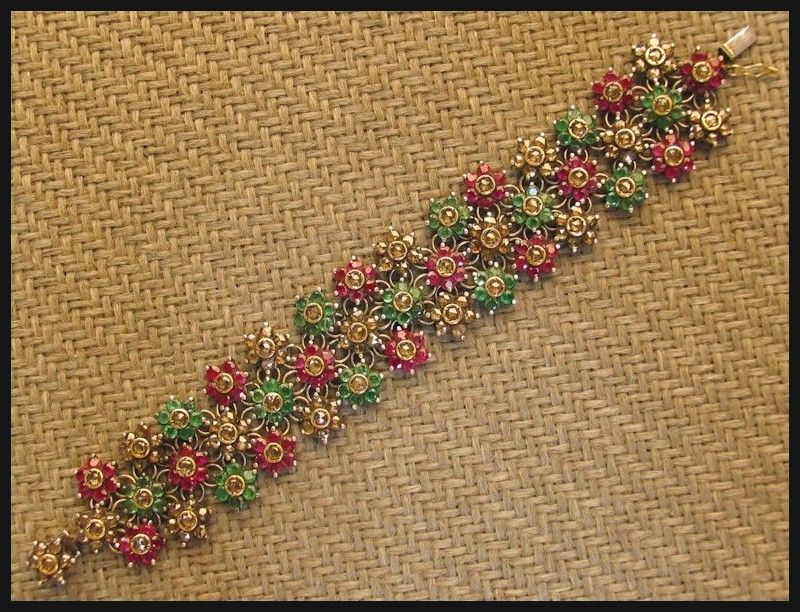 ESTATE 25.00ct GEMSTONE & DIAMOND BRACELET  