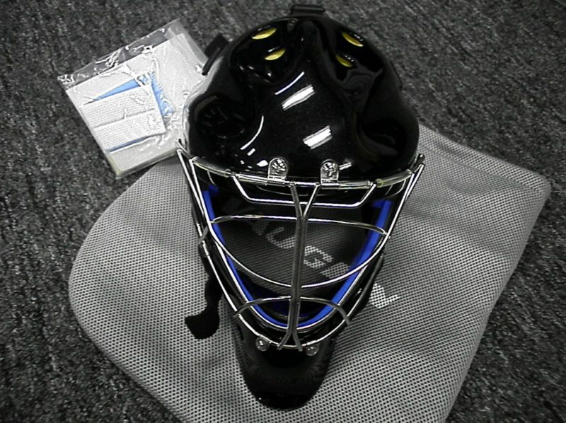 VAUGHN 9500 CATS EYE GOAL MASK  