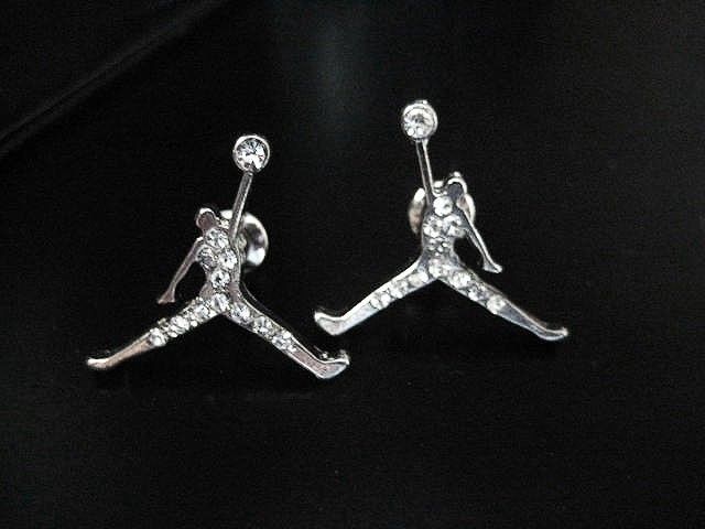 NEW AIR MICHAEL JORDAN EARRINGS BASKETBALL NBA SILVER  