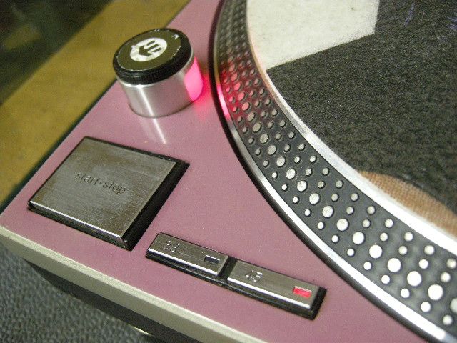 TECHNICS SL1200 MKII TURNTABLE CUSTOM PINK  